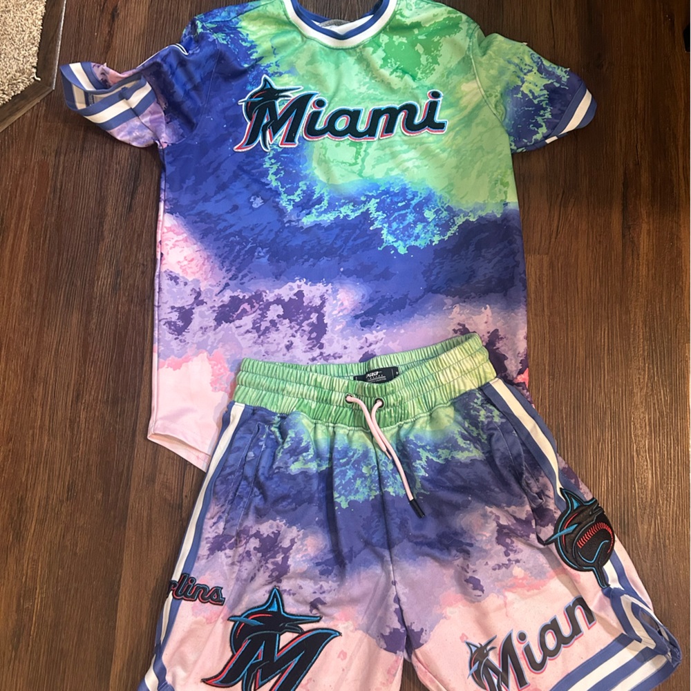 Pro Standard Athletic Wear Miami Dolphins
